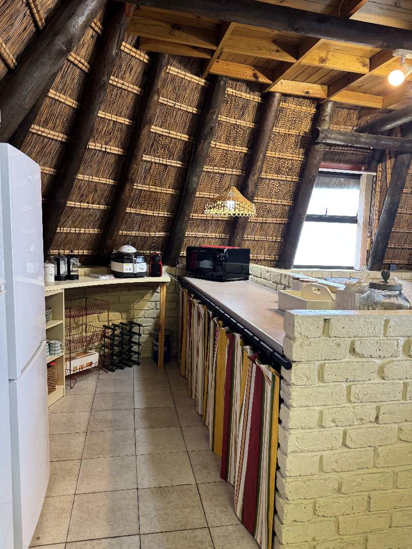 To Let 4 Bedroom Property for Rent in Stilbaai Western Cape